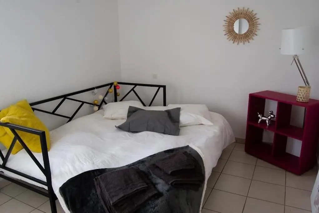 Apartment Appartement Cosy. Merville Centre. Proche Aeroport Et Parc Exposition